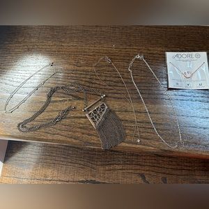 Bundle of 5 pretty costume jewelry